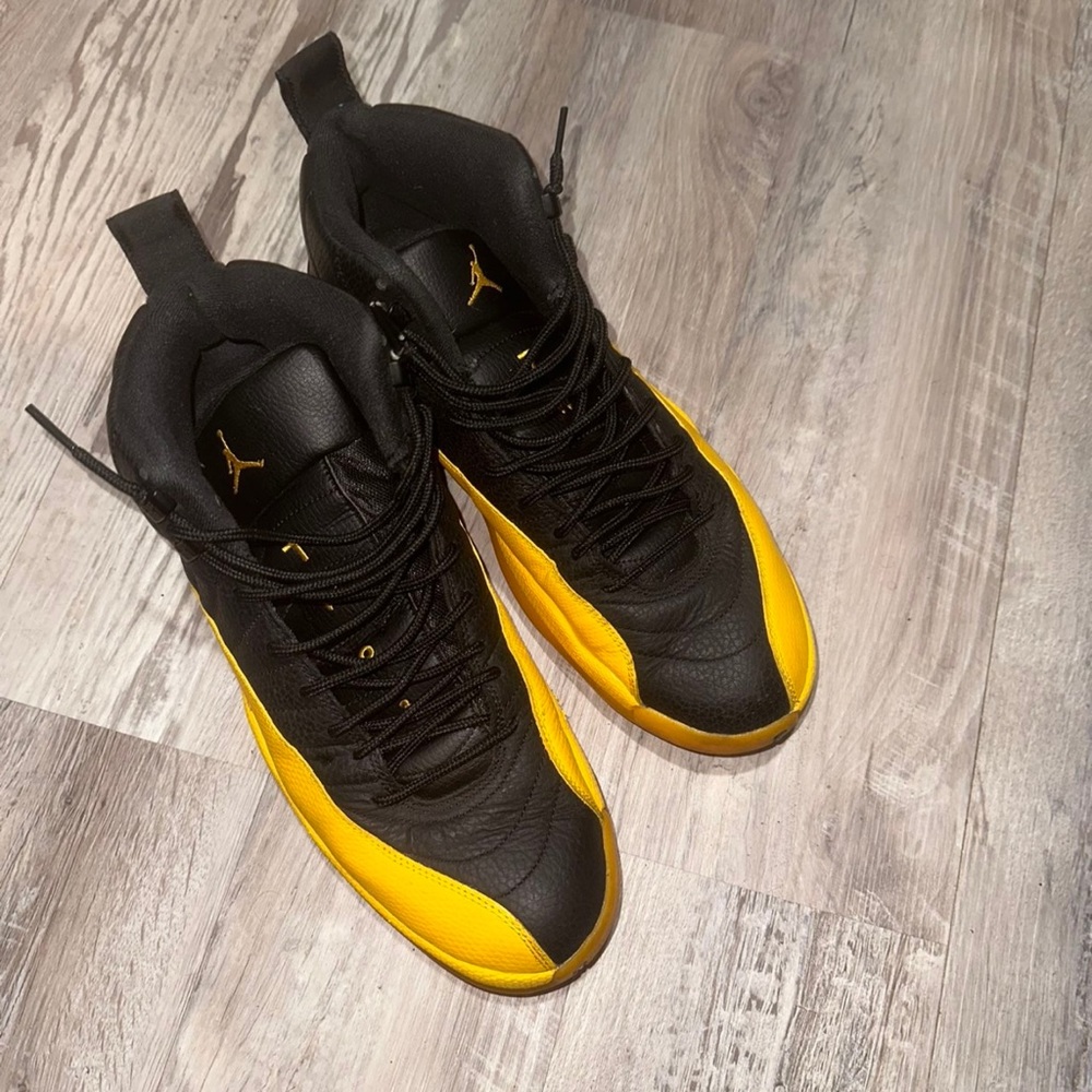Air Jordan 12 “University Gold”